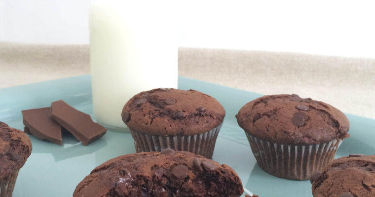 Muffins de doble chocolate negro